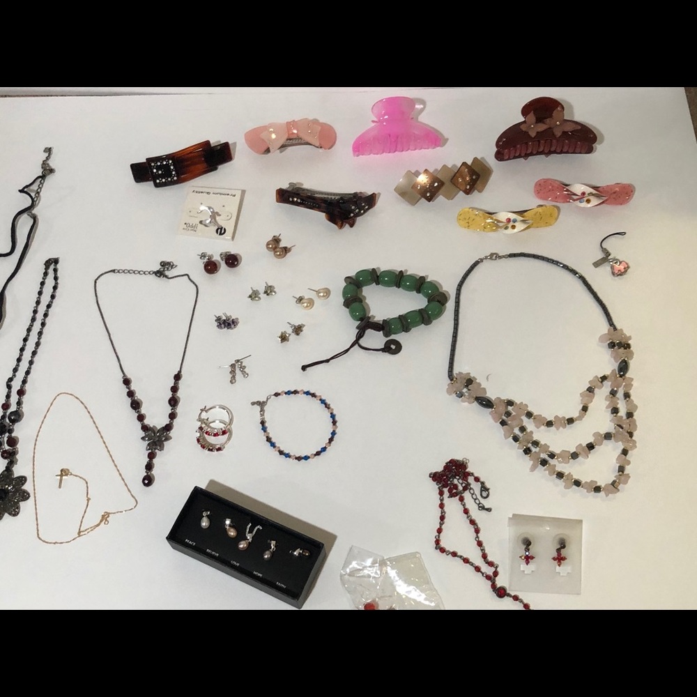 Jewelry Bundle - Picture 3 of 7